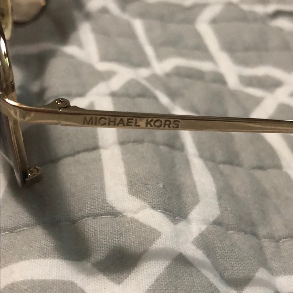 Authentic Michael Kors sunglasses - Picture 4 of 9